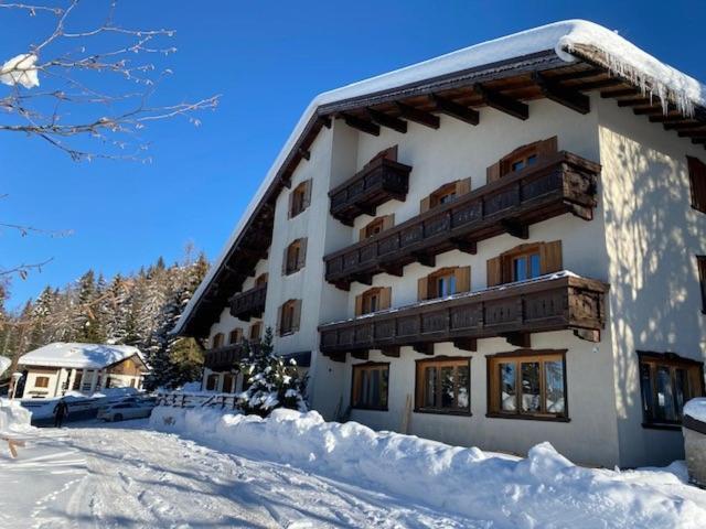 Hotel Lares Folgaria Exterior photo